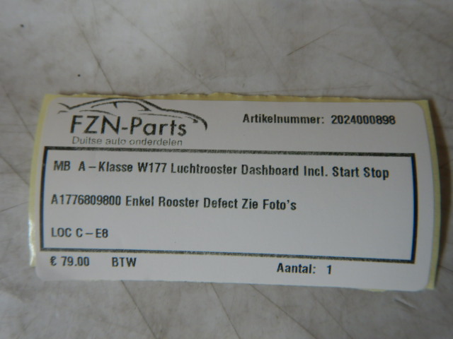 Mercedes-Benz A-Klasse W177 Luchtrooster Dashboard Inclusief Start Stop