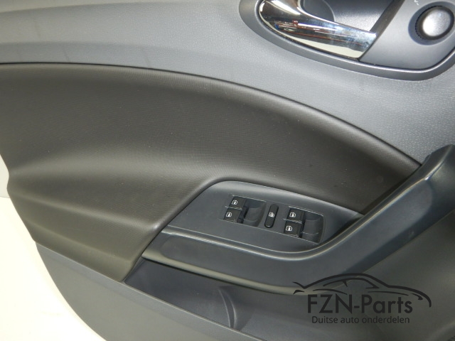 Seat Ibiza 6J Deurpaneel Links-Voor Compleet