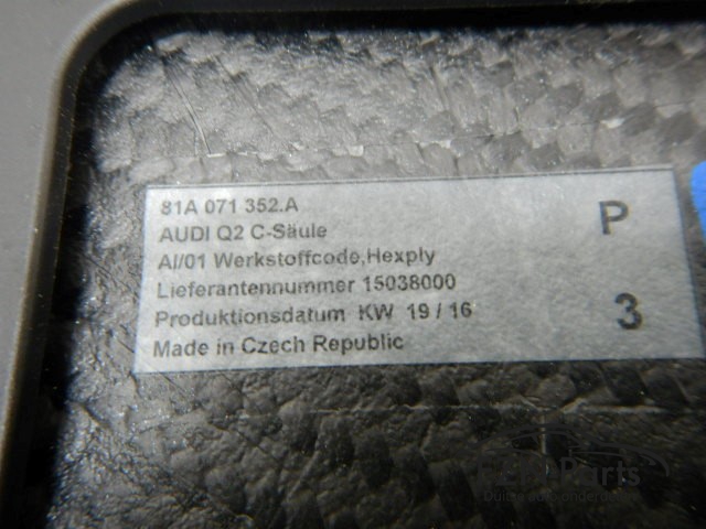 Audi Q2 81A Carbon Kappen Zijdeel Achter 81A071351A