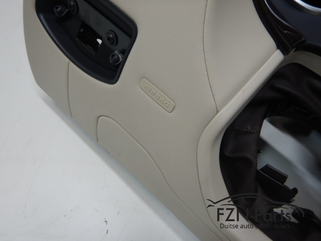 Mercedes Benz CLS W218 Interieur Leder Seidebeige Dashboard