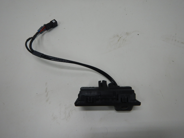 Audi A4 8W Achterklep Opener met Camera 3V0827566C