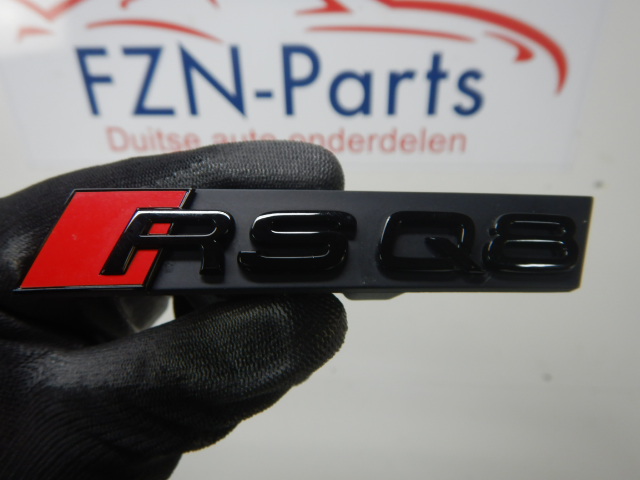 Audi Q8 RSQ8 Logo Grille zwart Embleem 4M8853748
