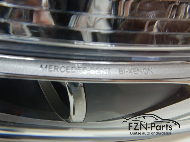 Mercedes-Benz A-klasse A176 AMG A45 Voorkop 6PDC KLS