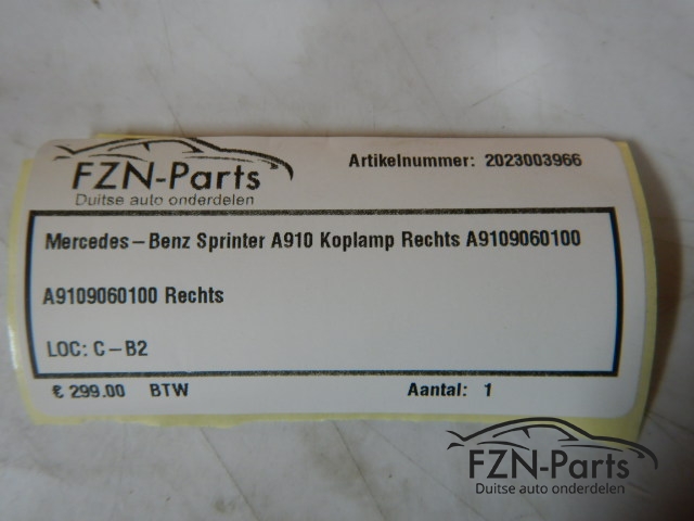Mercedes-Benz A910 Sprinter Koplamp Rechts A9109060100