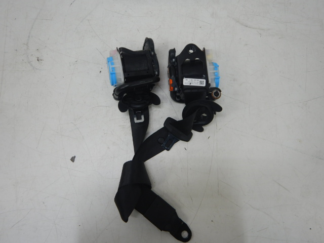 Audi Q3 8U Gordel Rechts+Links Set Voorzijde 8U0857706C
