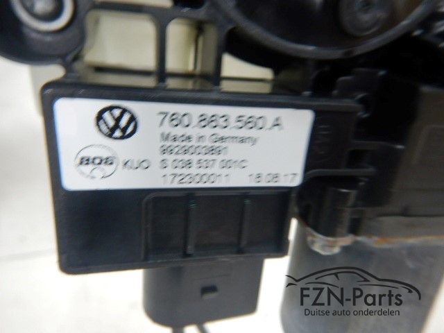 VW Touareg 760 Bagagebekleding Aandrijfeenheid 760863560A