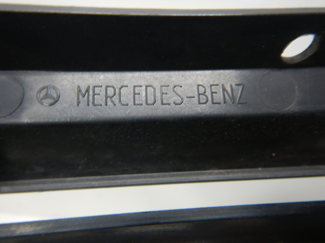 Mercedes-Benz V-Klasse W447 Grille A4478800083