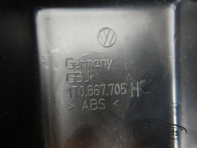 VW Touran 1T Bagageruimte  Kofferbak 1T0867705H