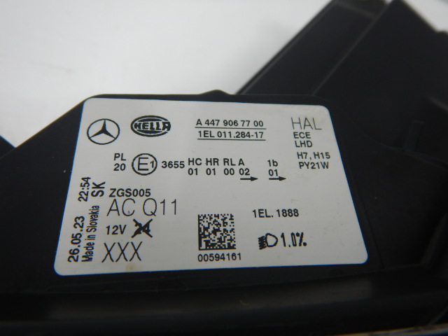 Mercedes-Benz A447 Koplamp Links Halogeen H7 A4479067700
