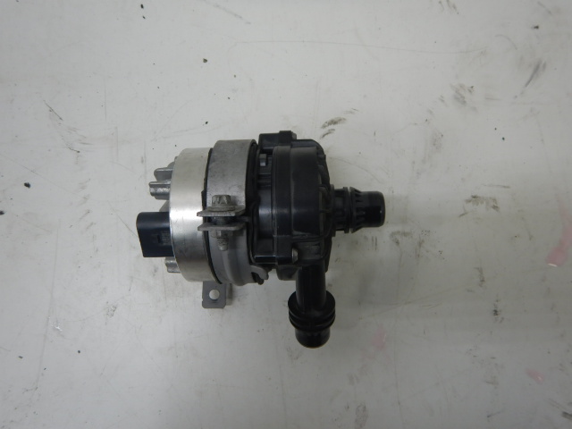 Mercedes-Benz Sprinter W907 Extra Waterpomp A9075003200