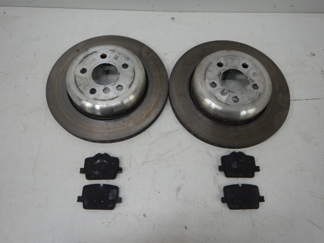 BMW 3-Serie G20 Geventileerd Remschijven + Blokken Achterzijde 6882246 688245 6888825