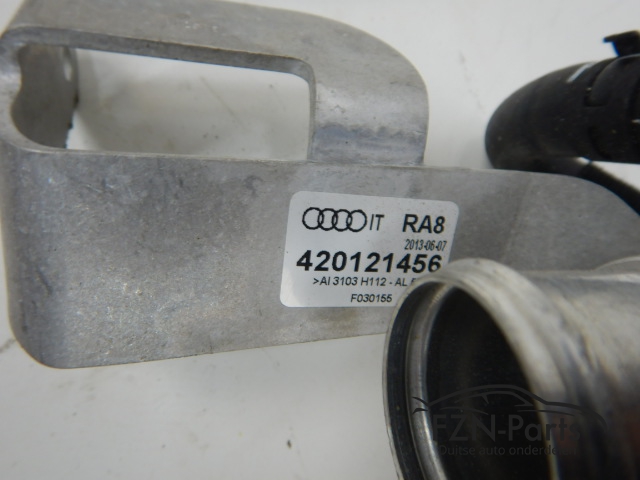 Audi R8 420 Koelvloeistofpijp Slang 420121063