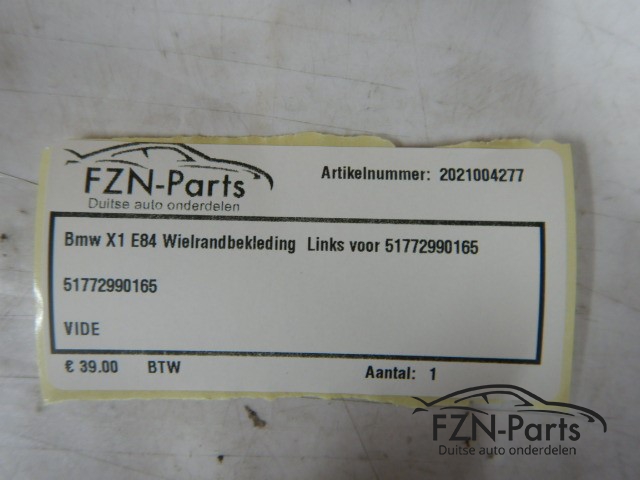 BMW X1 E84 Wielrandbekleding Links-voor 51772990165