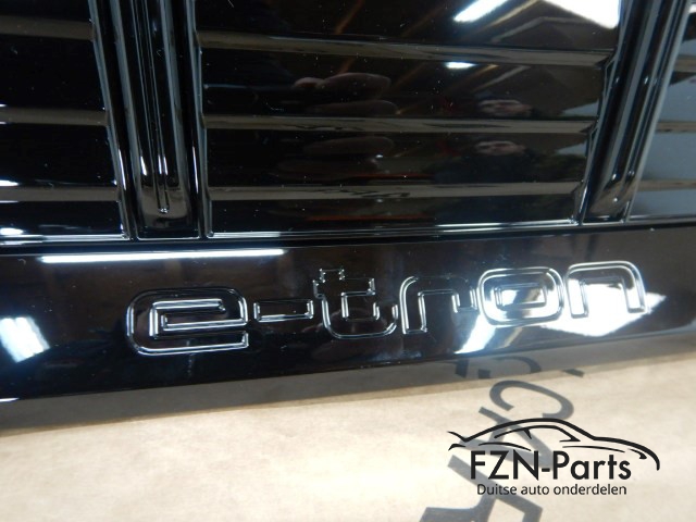Audi E-Tron / E-tron Sportback 4KE Black Pakket Grille Onderlip Diffuser