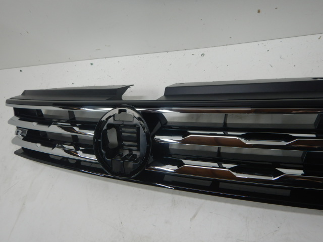 VW Tiguan 5NN R-Line Grille Chrome 5NN853651H  5NN853651K Nieuw 