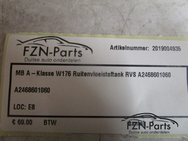 Mercedes-Benz A-Klasse W176 Ruitenvloeistoftank RVS A2468601060