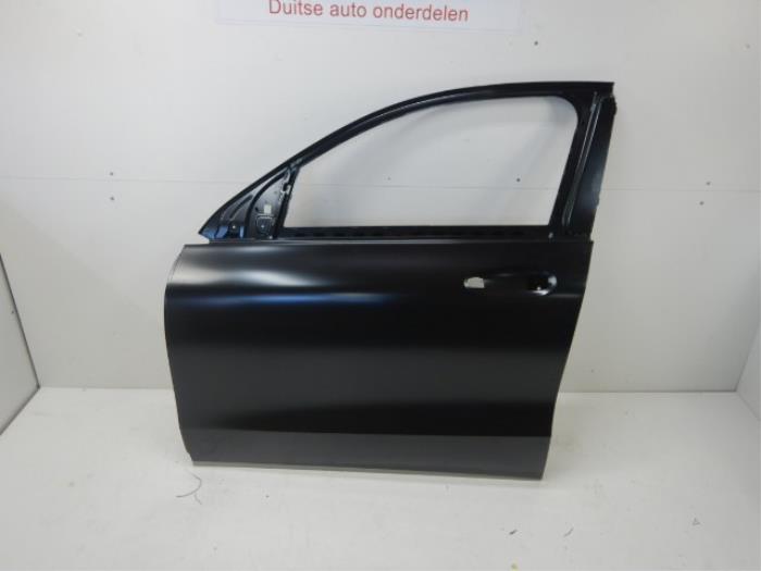 Portier 4Deurs links-voor Mercedes Diversen (22723297)