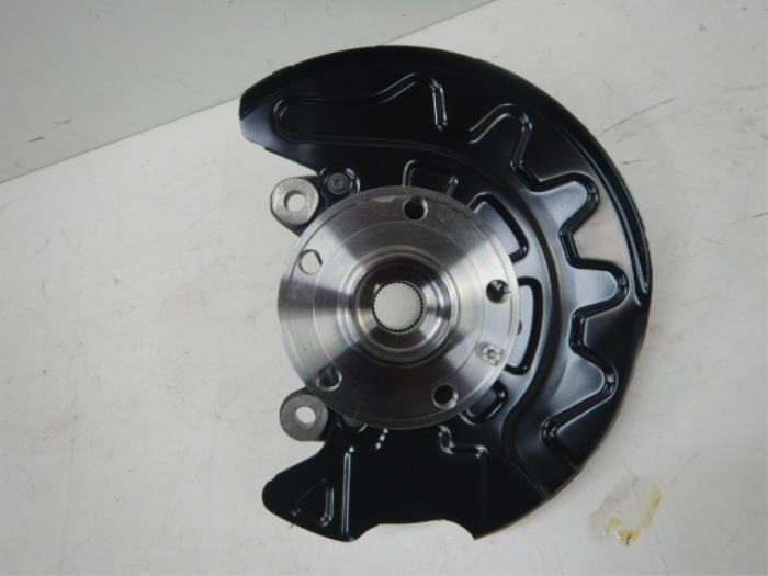 VW Golf 7 Fusee Links-voor