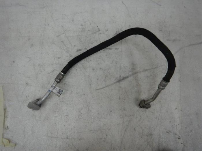 Audi A4 8W Aircoleiding