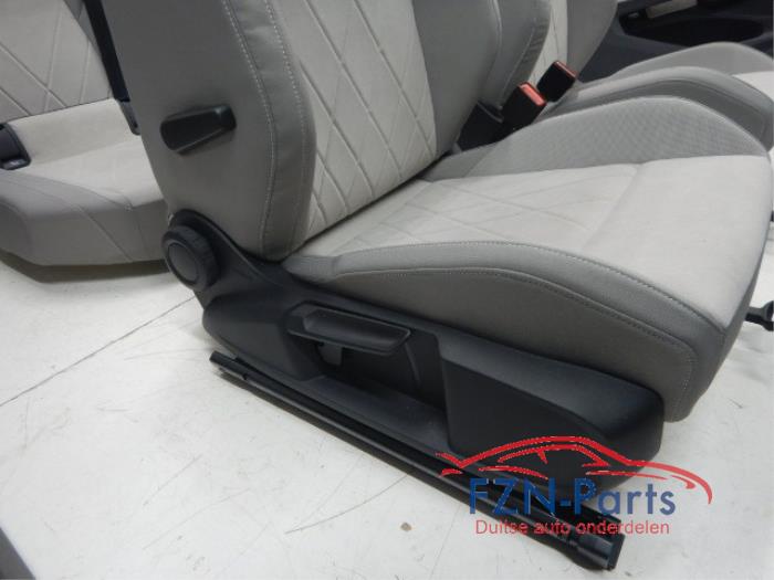 Bekleding Set (compleet) Volkswagen Golf (22738493)