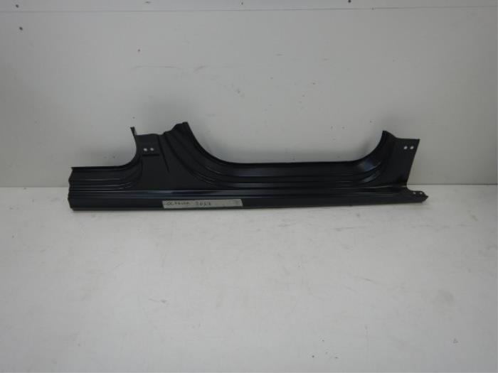 Snijdeel achter Skoda Octavia (22739270)