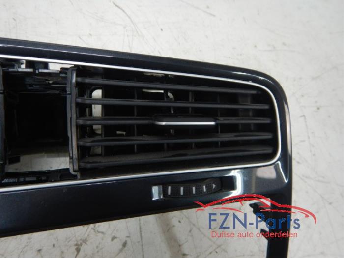 VW Golf 7 Facelift Navi Display Grijs