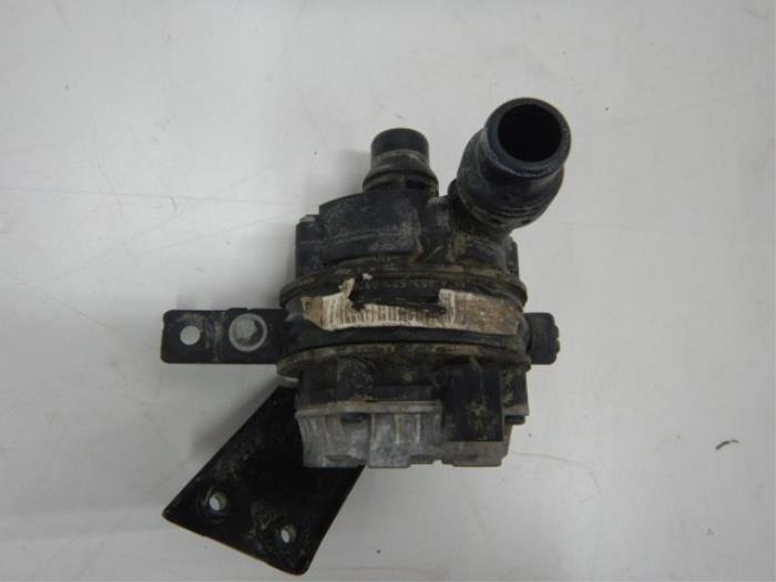 Waterpomp Mercedes GLC-Klasse (22729312)