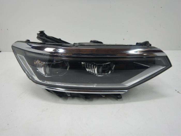 VW Passat B8 Facelift Matrix IQ-Light Koplamp Rechts