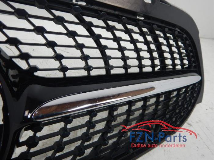 Mercedes-Benz W177 A-Klasse Grille Hoogglans Zwart PDC Chrome
