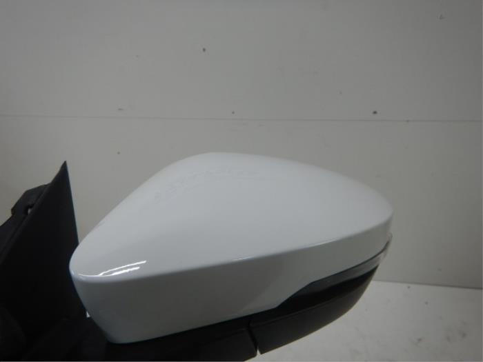 VW T-Roc 2GA Spiegel Links Inklapbaar Side-Assist LC9A Elektrisch Verstel en Verwarmbaar Geïntegreerd Knipperlicht Side-Assist, Home ComingKleur: LC9A Pure White Volkswagen, T-roc, 2GA, Spiegel, Buitenspiegel 2.0 R 4motion