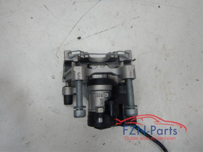 VW Passat B8 Remklauw Links-Achter