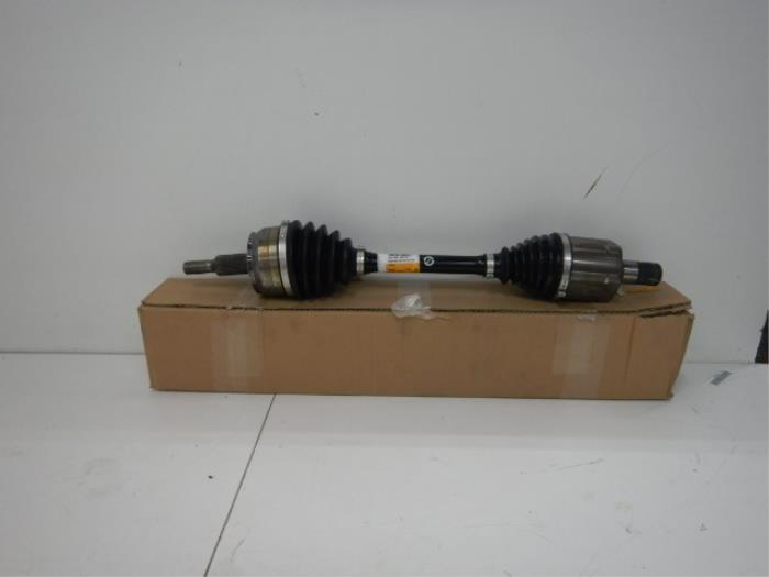 VW Transporter T6.1 Aandrijfas Links - voor