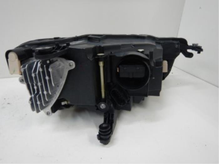 VW T-Roc 2GA Facelift Koplamp Links VOLLED