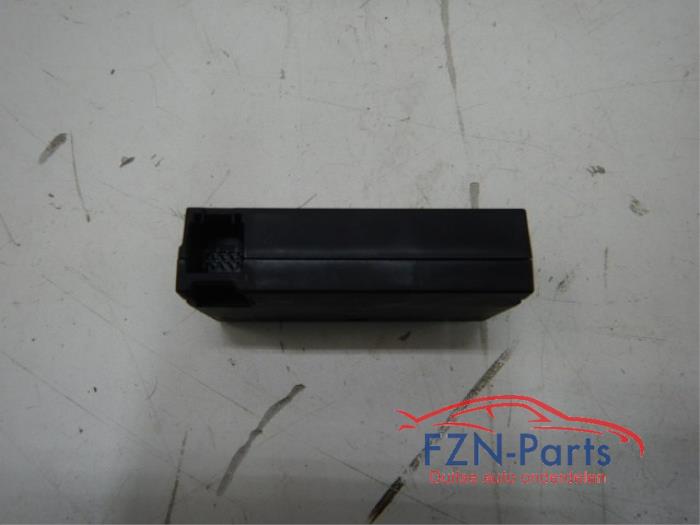 AUX/USB aansluiting Audi A4 (22732792)