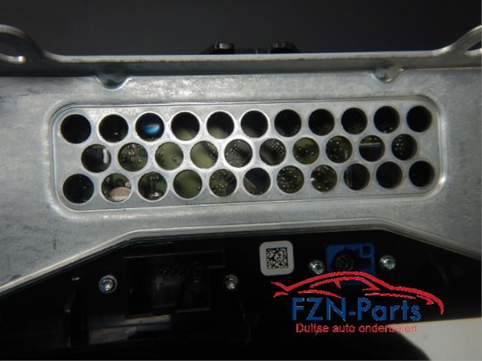 VW Golf 8 Facelift Multimedia Display scherm