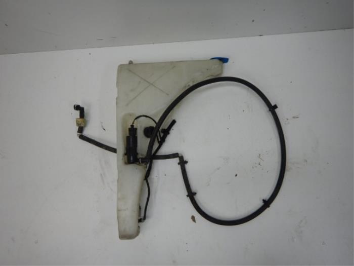 Ruitensproeiertank voor Audi A8 (22744270)