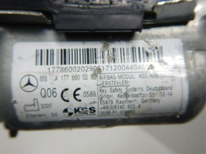 Mercedes-Benz A-Klasse W177 Knieairbag