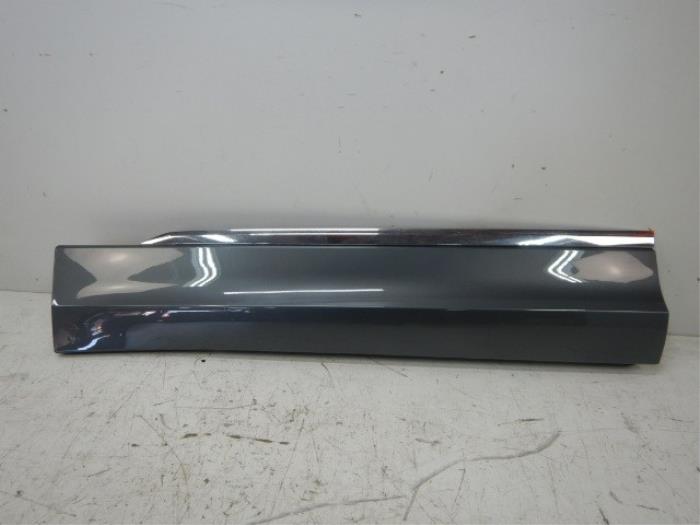 VW Tiguan 5NA R R-Line Sideskirt Links-Voor