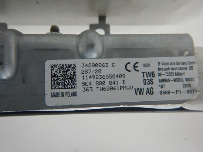 Skoda Octavia 5E Knie-Airbag