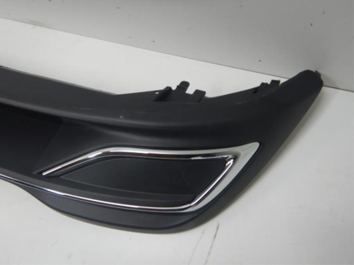 VW Golf 8 Highline Onderlip Diffuser Achterbumper
