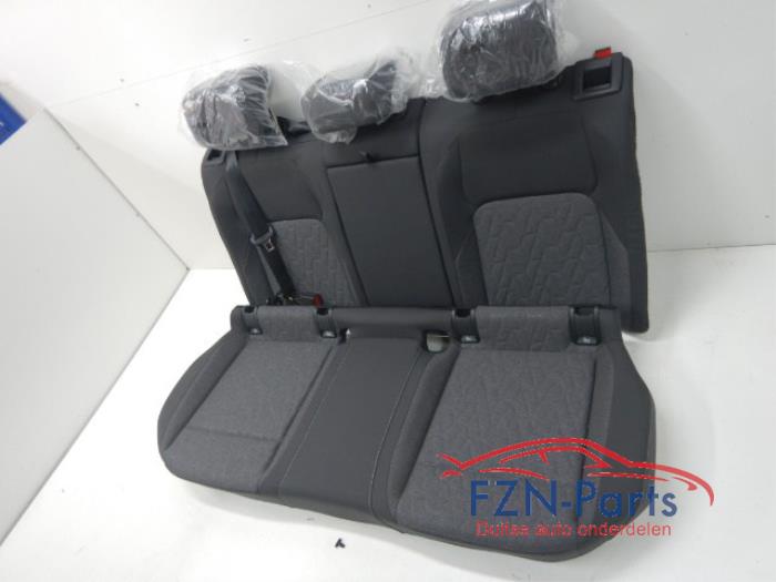 VW Golf 8 5-Deurs Achterbank Stof Compleet 5 2.0 TDI GTD 143527 01-09-2020 07-03-2024
1.0 eTSI