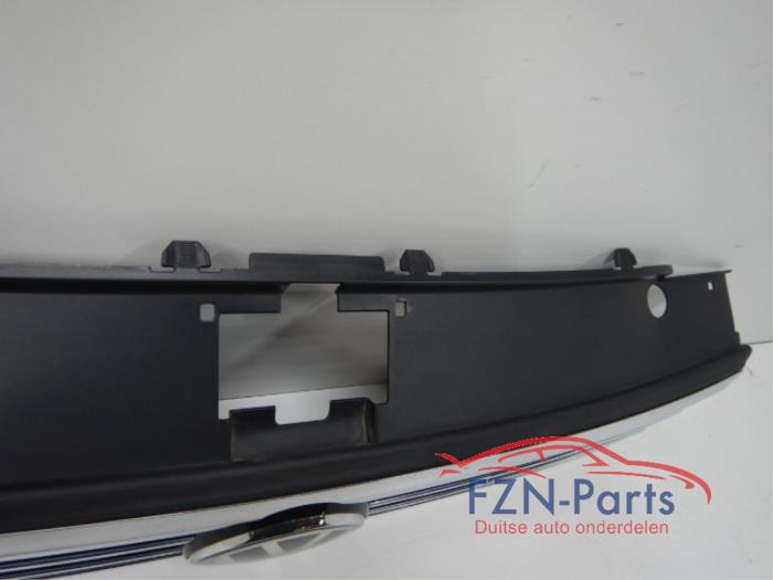 VW Passat B8 Grille Chrome