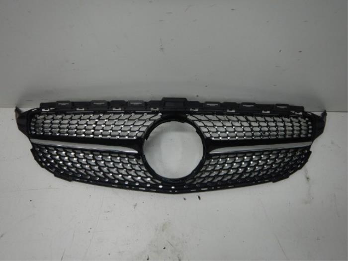 Mercedes-Benz C-Klasse W205 Grille Diamond C 300 e 4-matic (205.054) 137149 01-07-2019 27-11-2022
C 200 4-matic (205.043) 112354 01-04-2015 01-08-2018
C 300 (205.048) 108453 01-09-2015 01-08-2018
C 300 4-matic (205.084) 135948 01-05-2018 01-05-2021
C 220 d (205.014) 130969 01-05-2018 01-05-2021
C 300 EQ Boost 4-matic (205.084) 136351 01-05-2019 01-05-2021
C 200 d (205.001) 131368 01-05-2018 01-05-2021
C 400 4-matic (205.066) 108003 01-10-2014 01-11-2020
C 200 (205.042) 100551 01-12-2013 01-08-2018
C 180 d (205.000) 131372 01-05-2018 01-05-2021
C 160 (205.075) 136778 01-06-2019 01-05-2021
C 250 (205.045) 100903 01-03-2014 01-05-2018
C 220 BlueTEC / d (205.