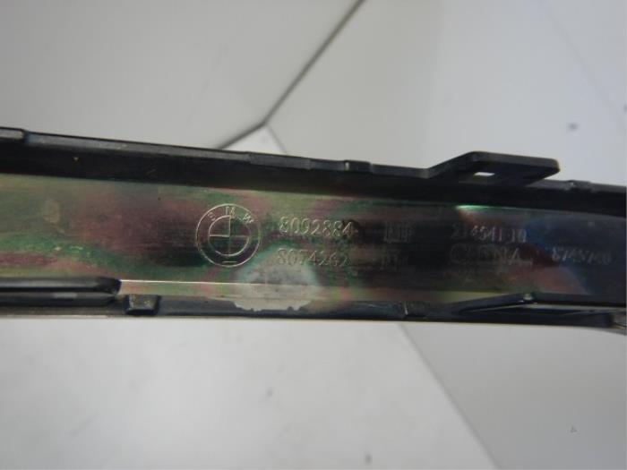 BMW X7 G07 M bumperinleg rechts