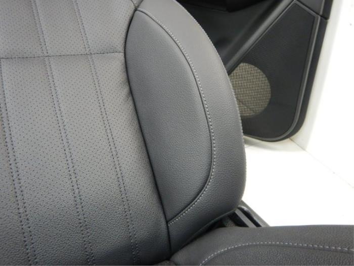 Mercedes-Benz GL-Klasse X166 7 Pers Interieur Leder Zwart Stoelen Elektrisch Verstelbaar L/R Memory Stoel Verwarming V/A Zonder Airbags