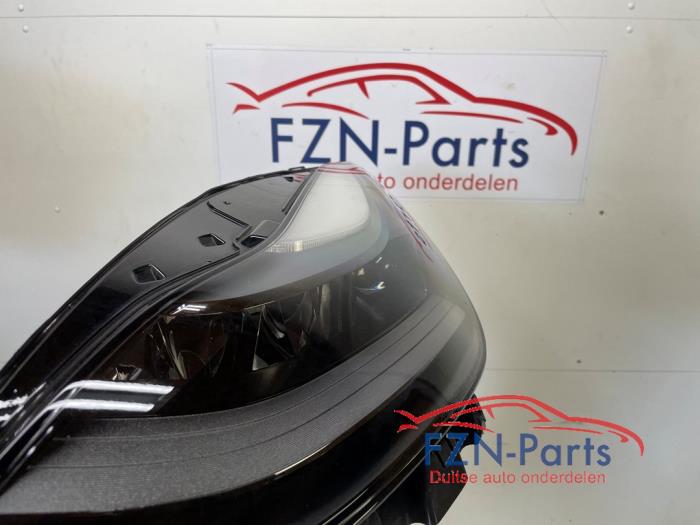 Koplamp links Tesla Model 3 (22758381)