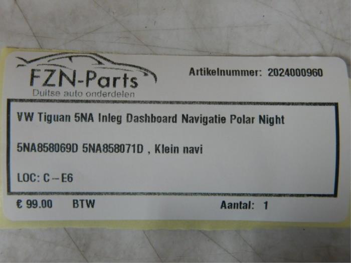 VW Tiguan 5NA Inleg Dashboard Navigatie Polar Night