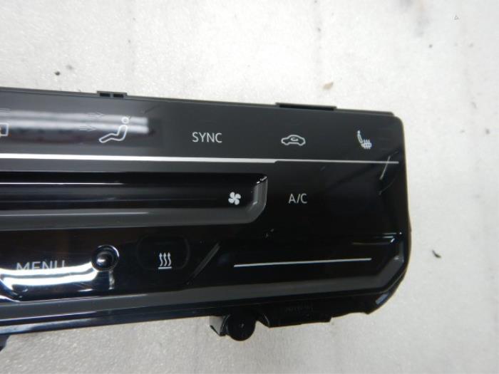 Kachel Bedieningspaneel Volkswagen T-Roc (22736322)