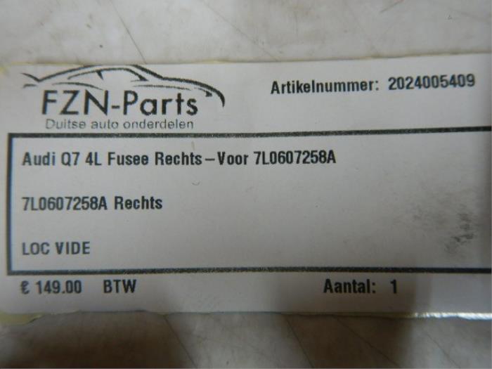 Fusee rechts-voor Audi Q7 (22729883)
