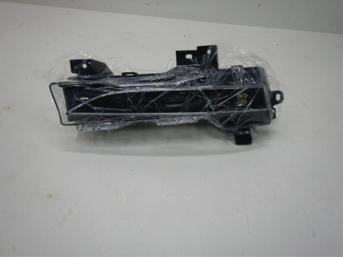 Mistlamp rechts-voor Tesla Model 3 (22736155)